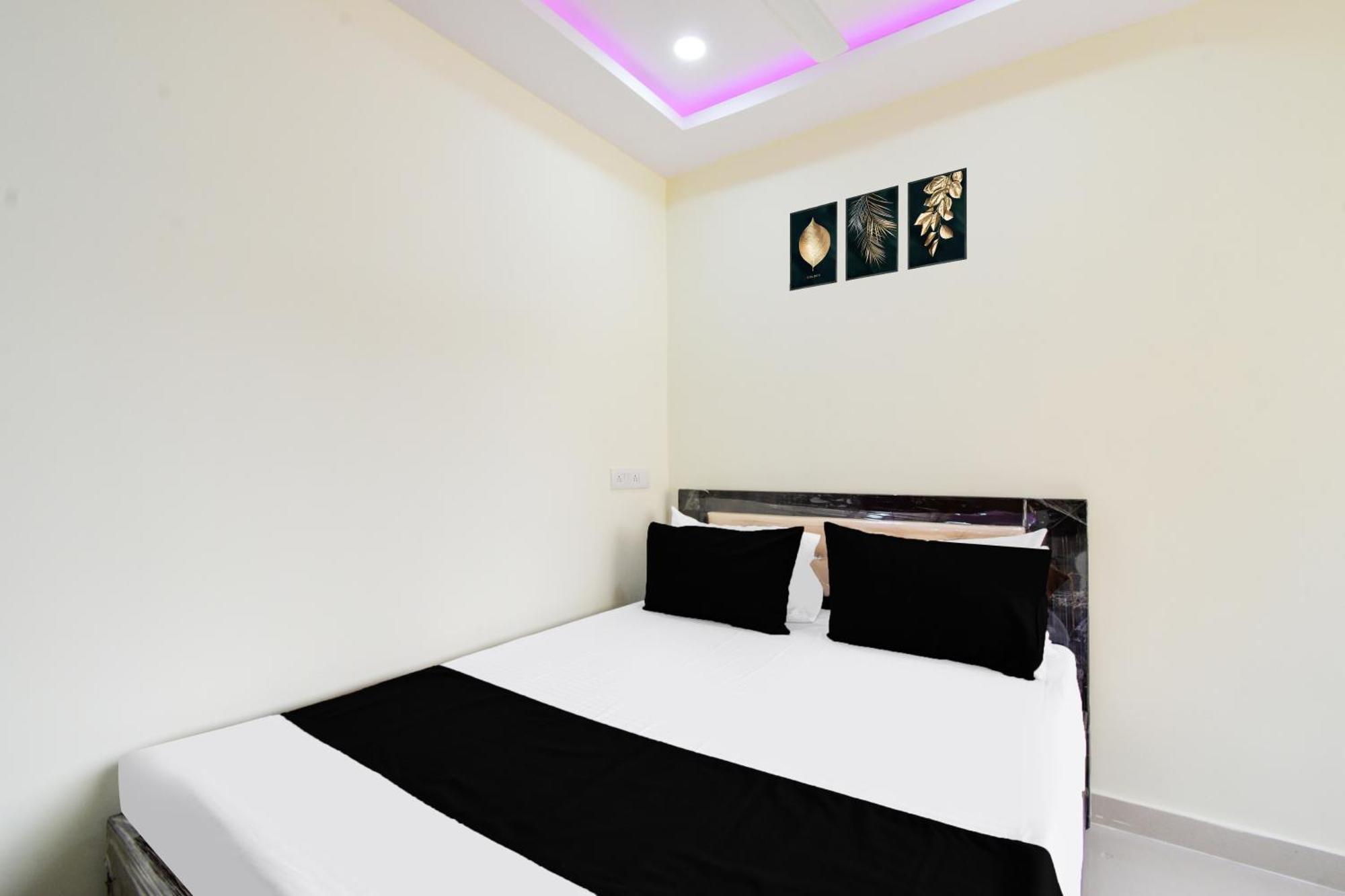 Hotel O Sri Balaji Grand Haiderabad Buitenkant foto