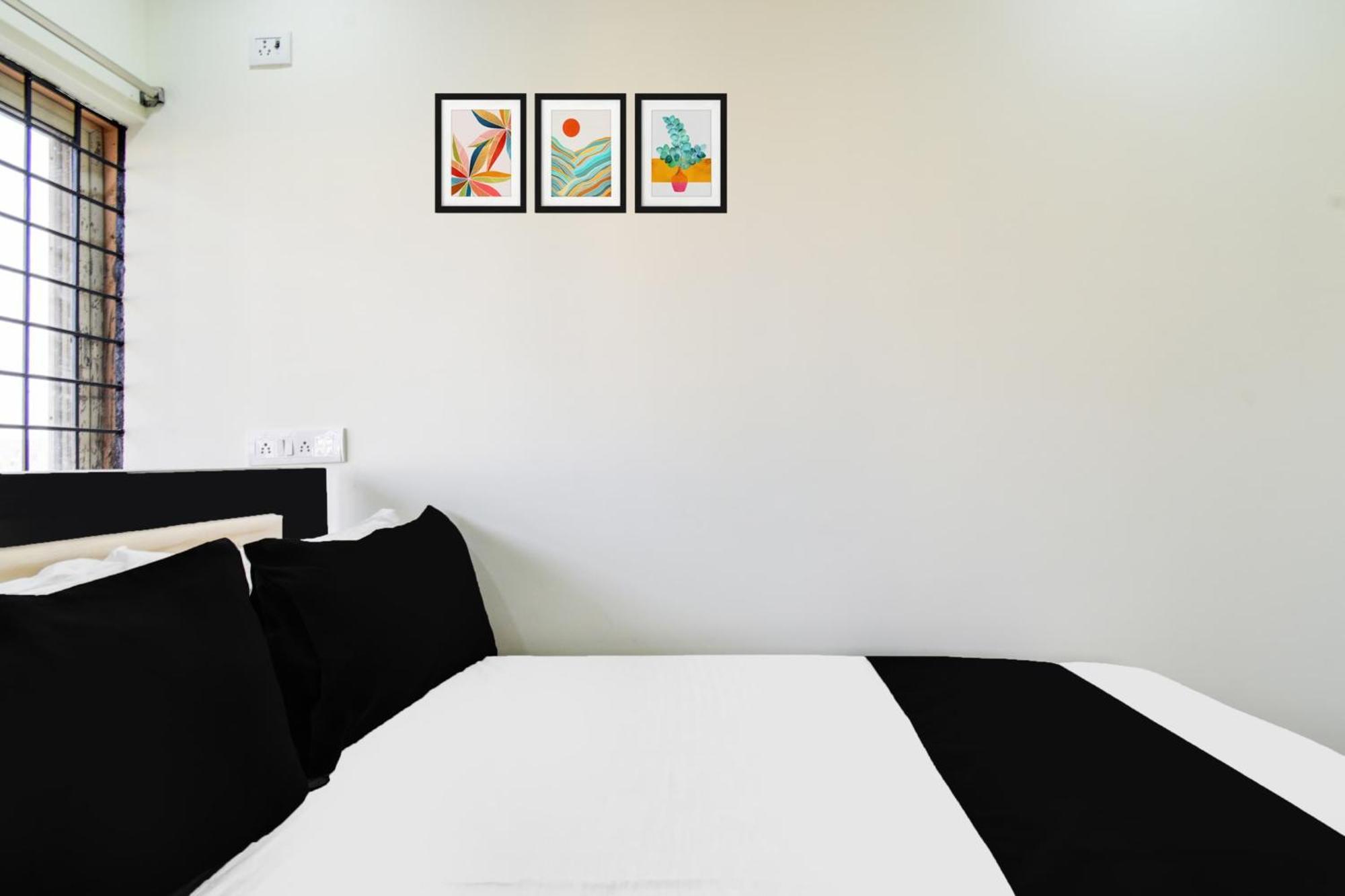 Hotel O Sri Balaji Grand Haiderabad Buitenkant foto